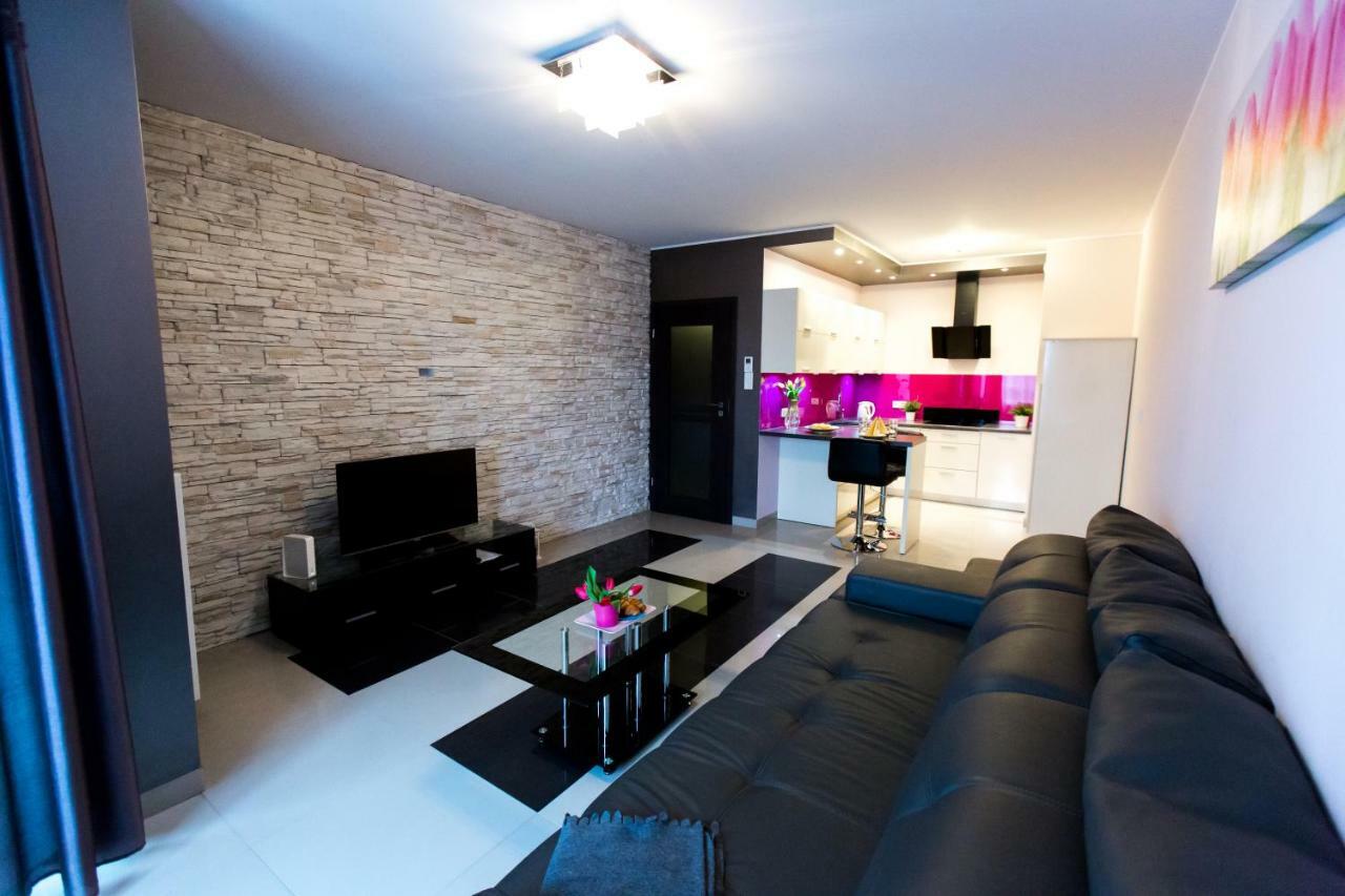 Pcd Aparthotel Ochota Warszawa Zewnętrze zdjęcie