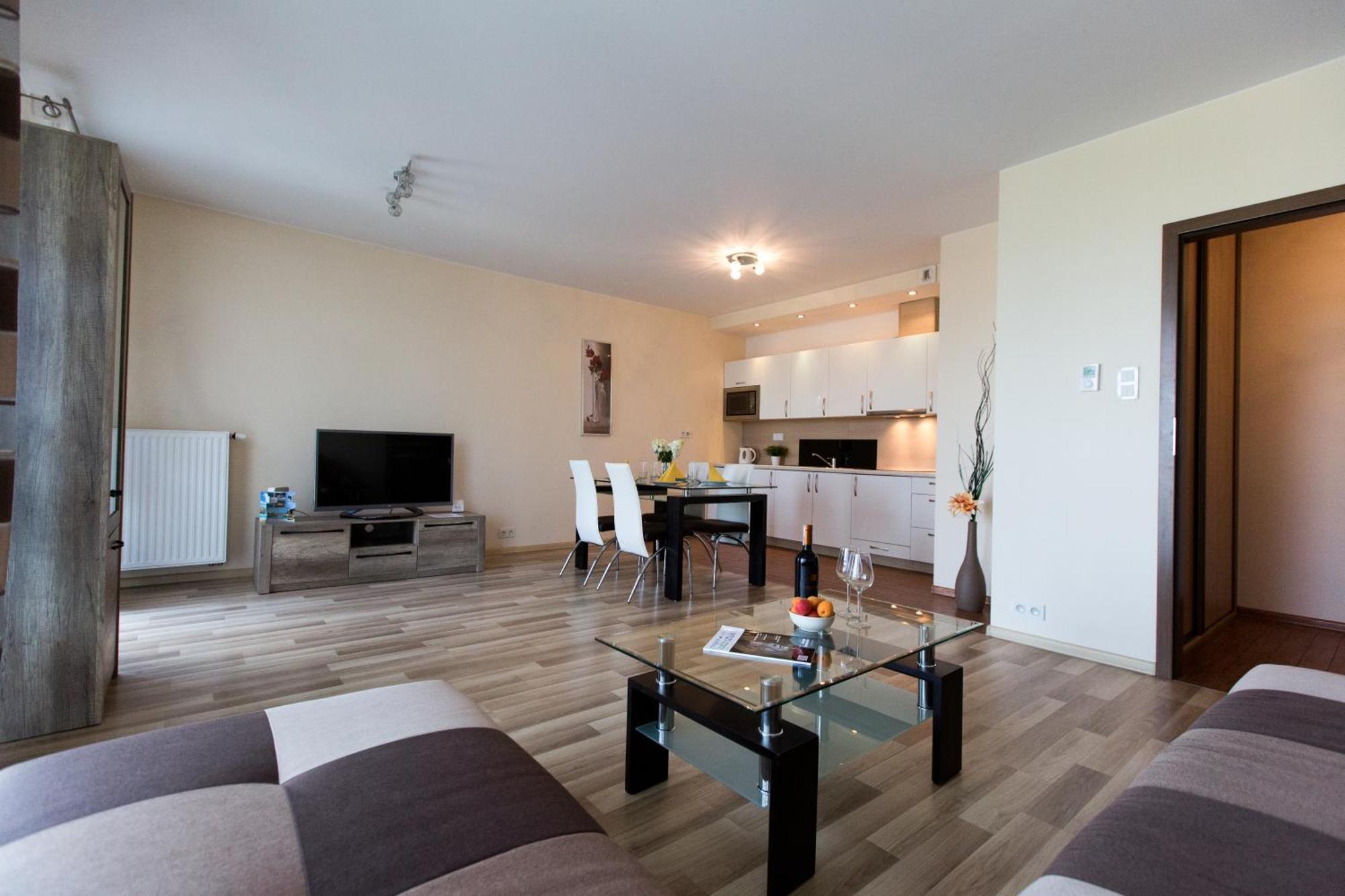 Pcd Aparthotel Ochota Warszawa Zewnętrze zdjęcie